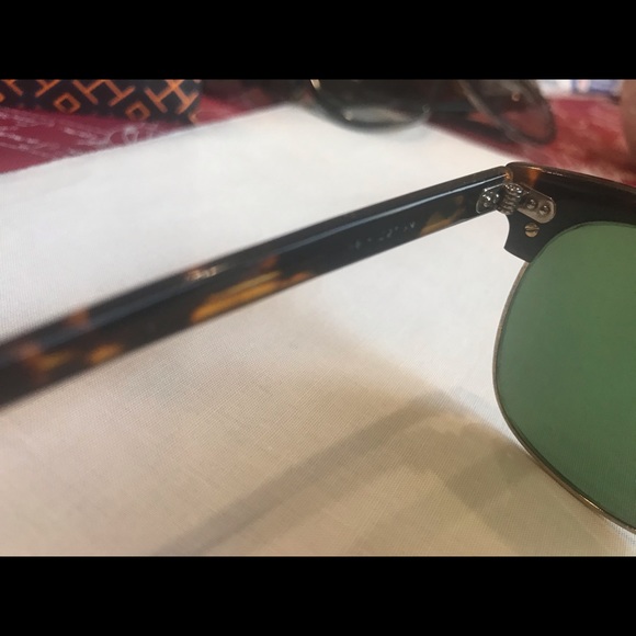 Ray Ban RB3016 W0366 CLUBMASTER Tortoise Sunglass - Picture 6 of 7